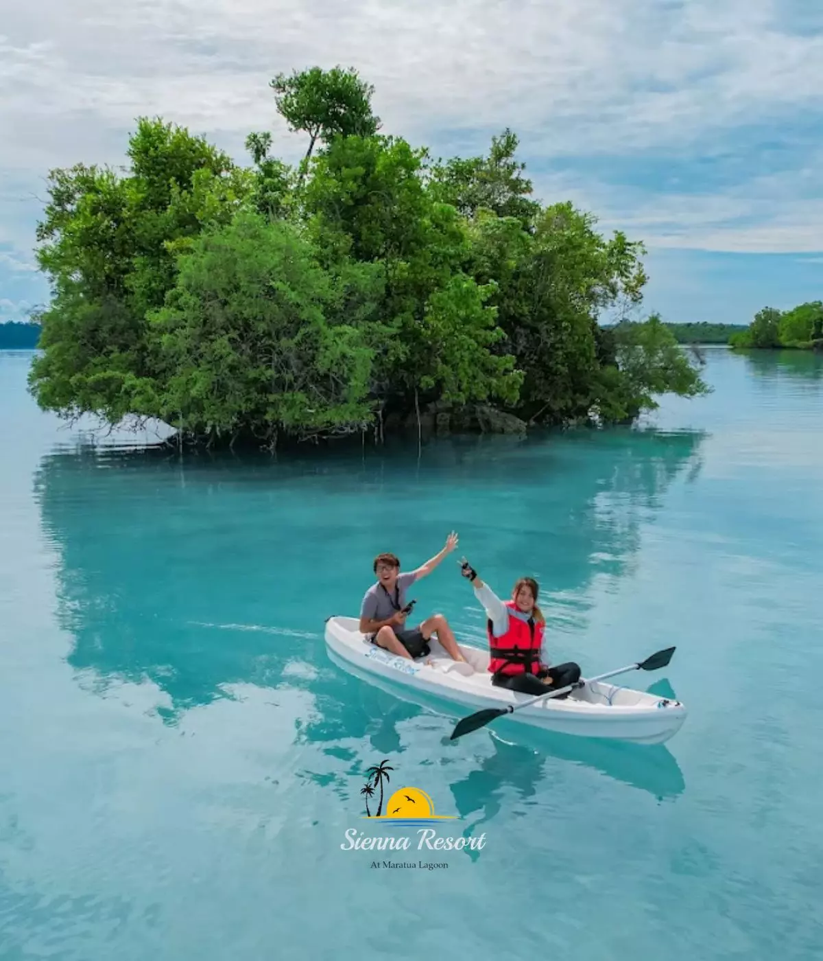 Canoeing Around Sienna Resort Maratua, The Most Peaceful Way to Explore the Island