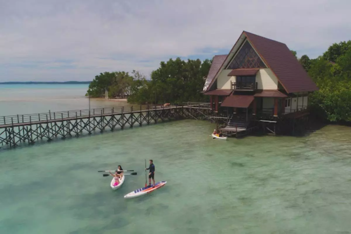 Exploring Maratua Island